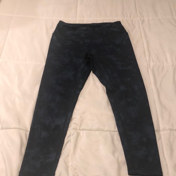 Zella Pants - Z by Zella Capri leggings in blue navy and black